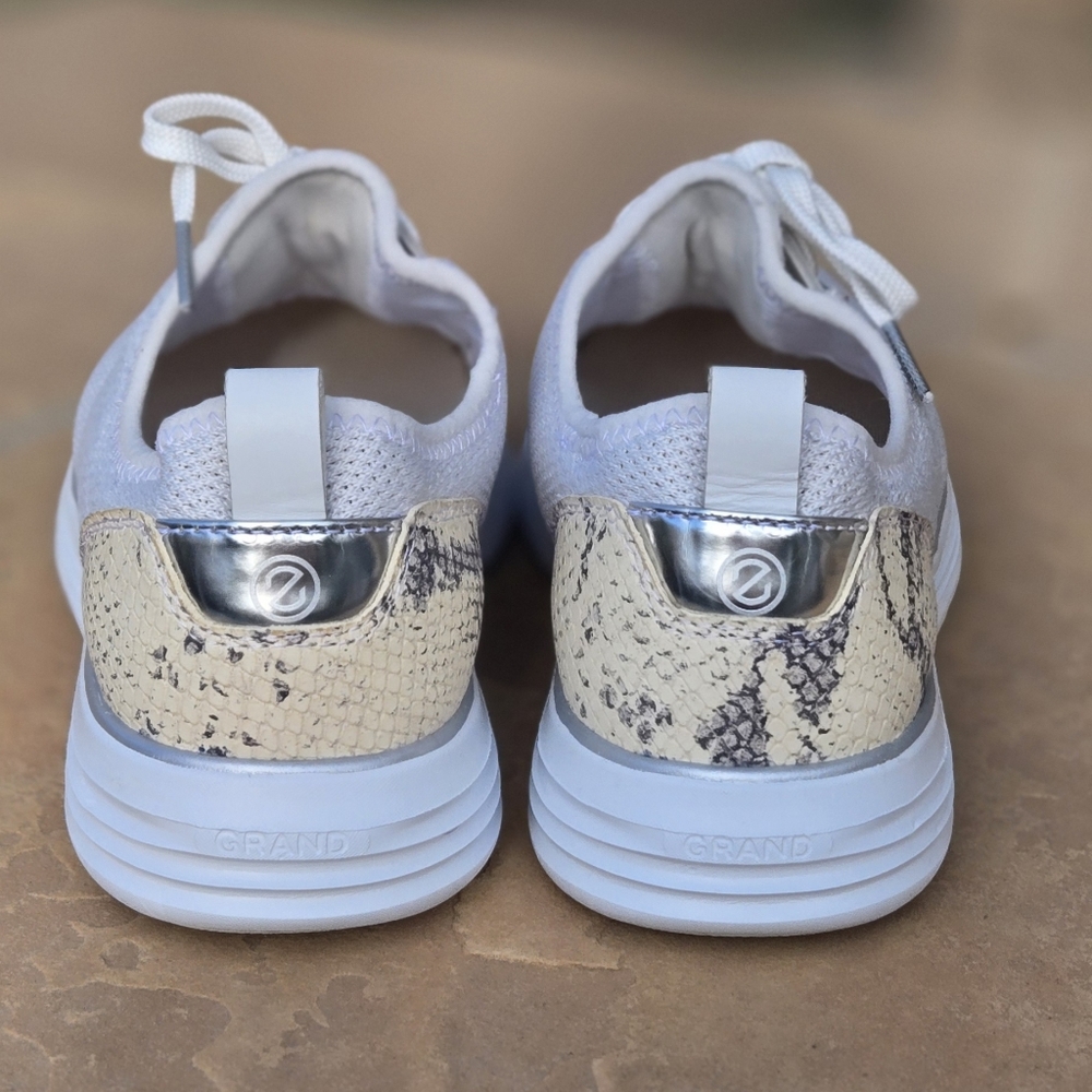 Cole hann grand sport journey sneaker White snakeskin silver size 9 women's - Picture 10 of 13